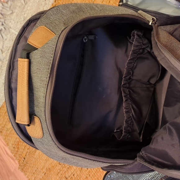 Eddie Bauer Diaper Backpack - Picture 6 of 6